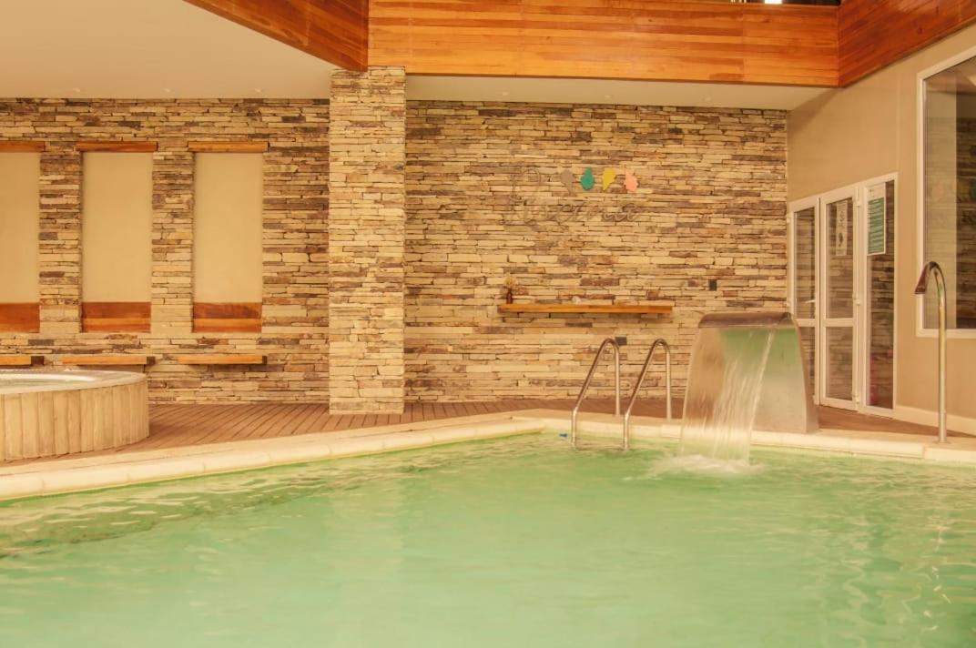 Los Robles Apart & Spa San Carlos de Bariloche Eksteriør bilde